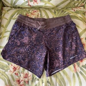 Patagonia Nine Trails 6in Shorts